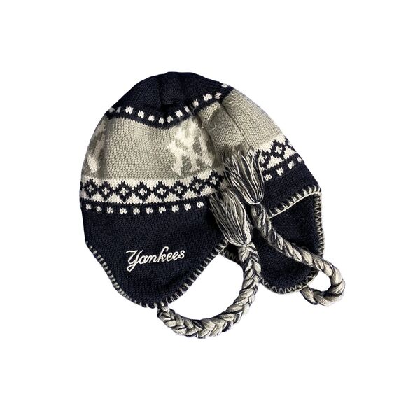 NY Yankees toboggan Winter Hat - Picture 1 of 5
